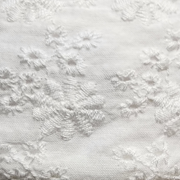 Daisy Fuentes White Cotton Cami/Tank with Crocheted Lace Size 6 - Picture 8 of 8